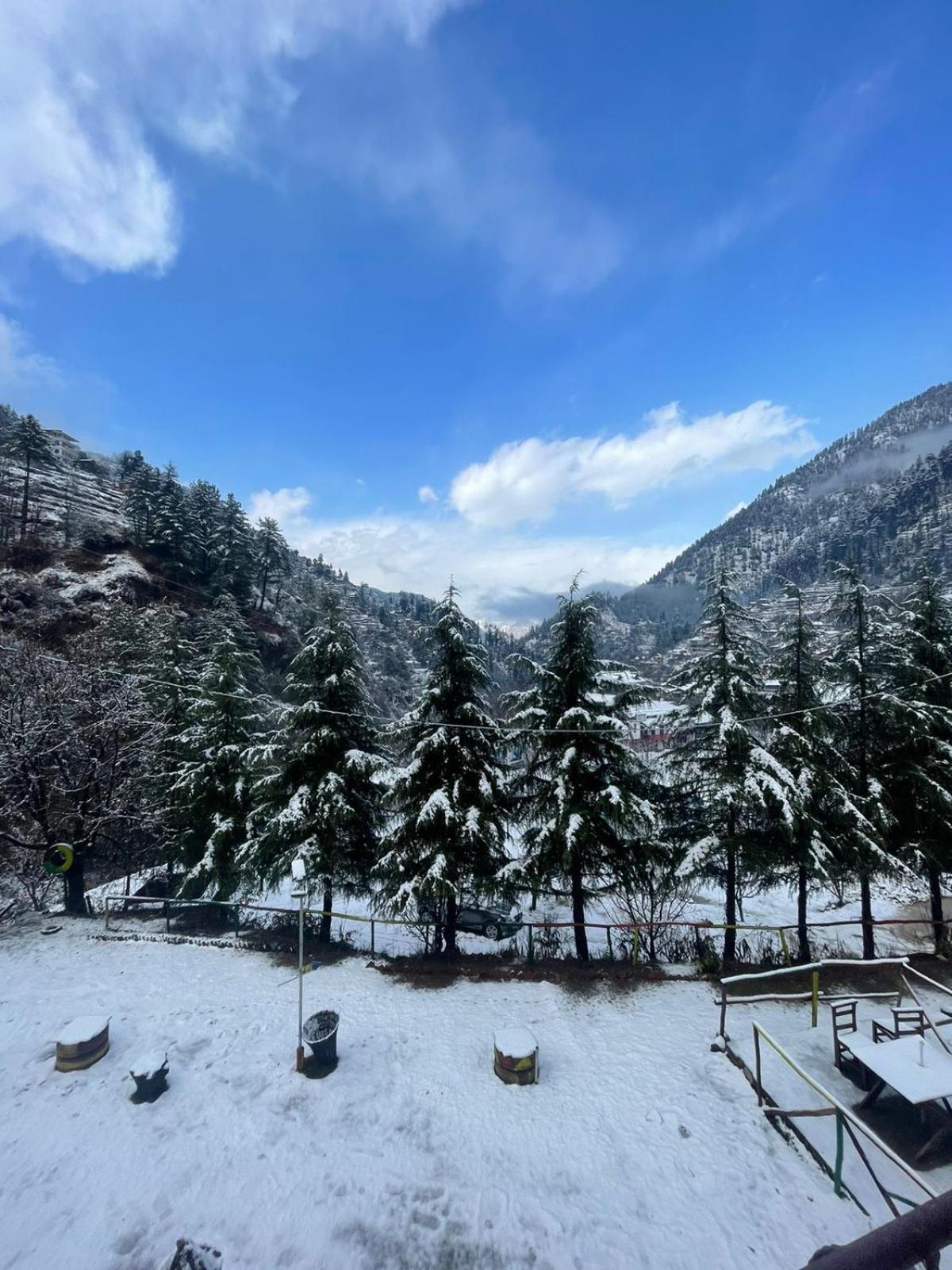 Jibhi Highness River Side Hotell Exteriör bild